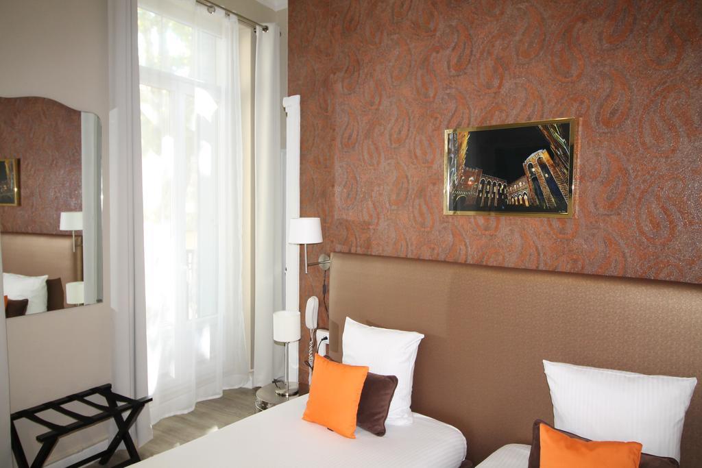 Regina Boutique Hotel 3*